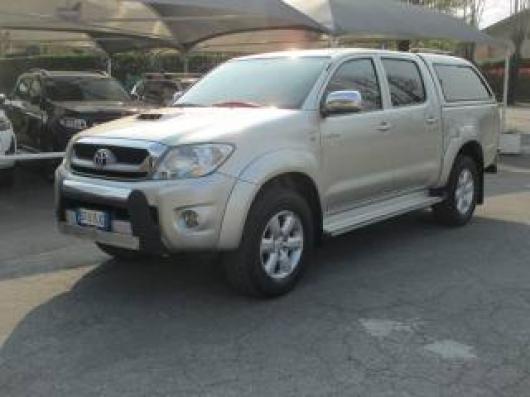 usato TOYOTA Hilux