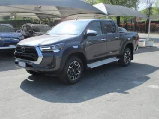 usato TOYOTA Hilux
