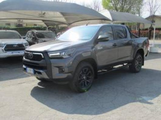 usato TOYOTA Hilux