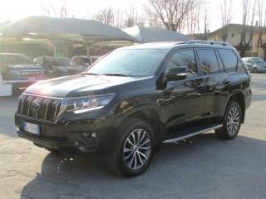 usato TOYOTA Land Cruiser