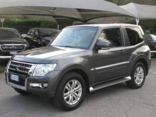 usato MITSUBISHI Pajero