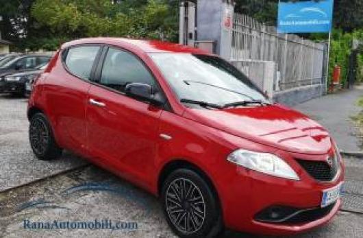 usato LANCIA Ypsilon