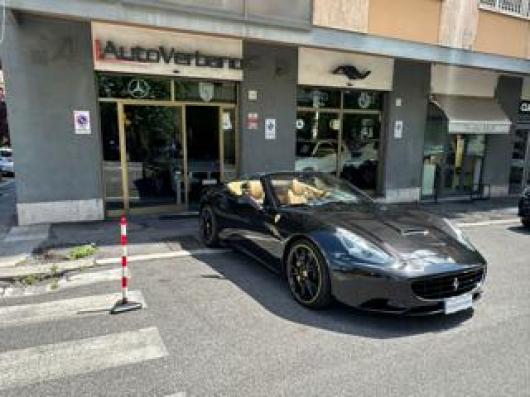 usato FERRARI California