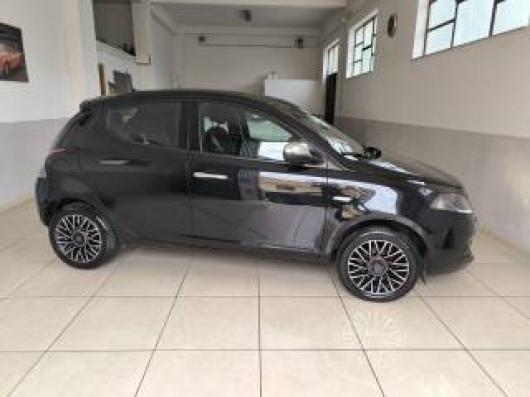 usato LANCIA Ypsilon