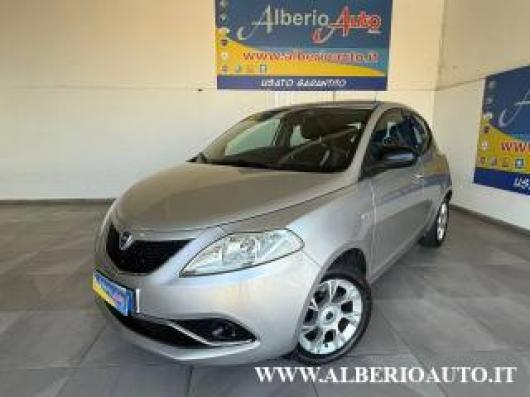 usato LANCIA Ypsilon