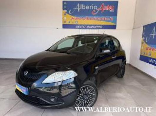usato LANCIA Ypsilon
