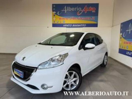 usato PEUGEOT 208