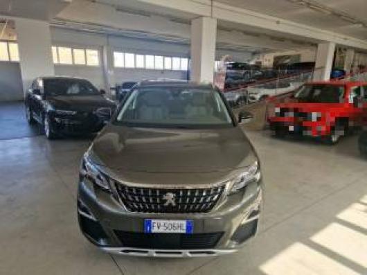 usato PEUGEOT 3008