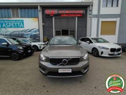 usato VOLVO XC40
