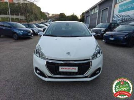 usato PEUGEOT 208