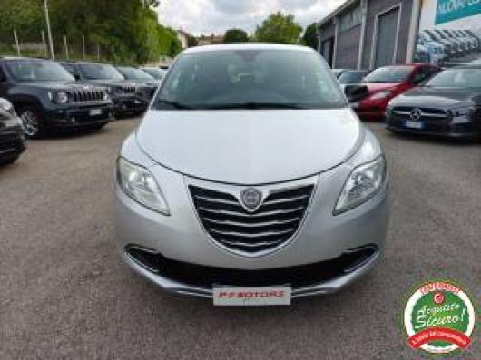 usato LANCIA Ypsilon