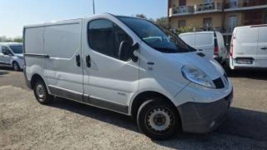 usato RENAULT Trafic