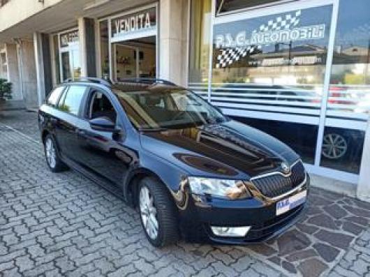 usato SKODA Octavia