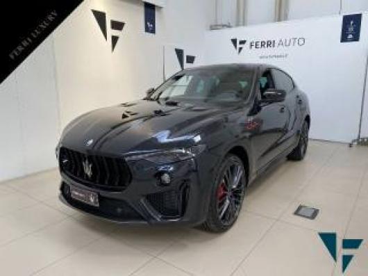 Km 0 MASERATI Levante