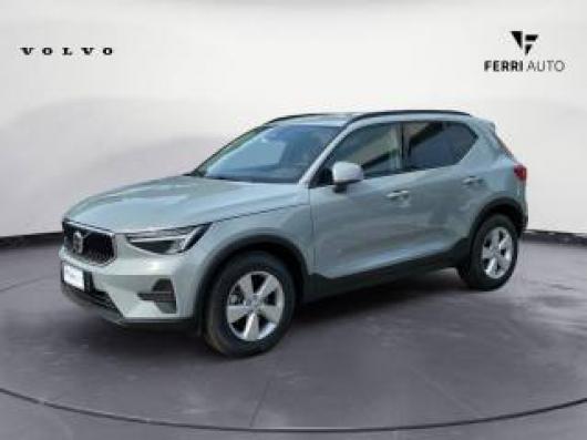 nuovo VOLVO XC40