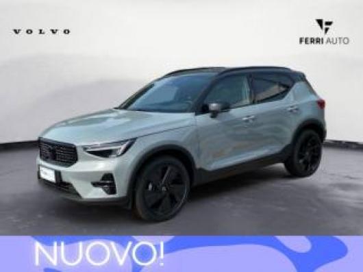 nuovo VOLVO XC40