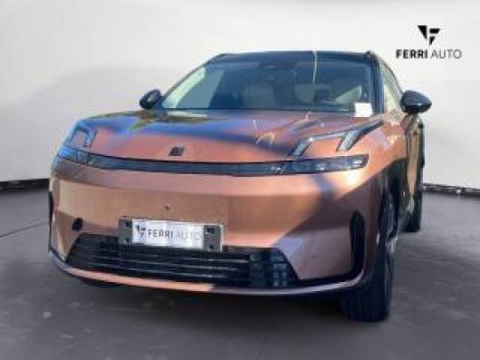 Km 0 LYNK & CO 08