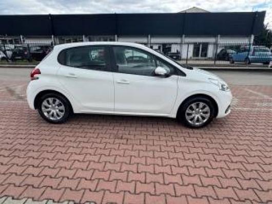usato PEUGEOT 208