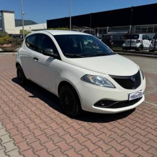 usato LANCIA Ypsilon