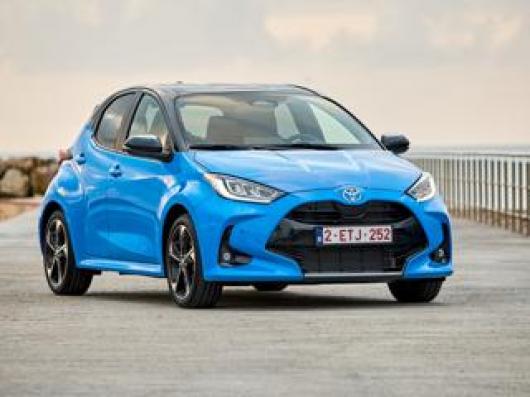 usato TOYOTA Yaris