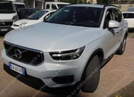 usato VOLVO XC40