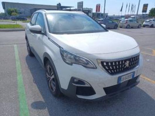 usato PEUGEOT 3008