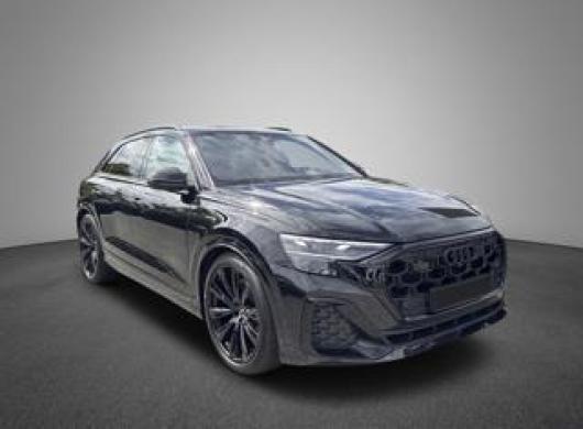 usato AUDI Q8