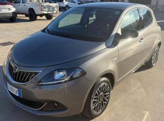 usato LANCIA Ypsilon