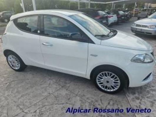 usato LANCIA Ypsilon