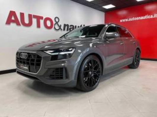 usato AUDI Q8