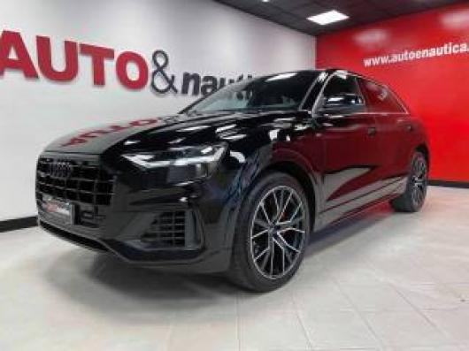 usato AUDI Q8