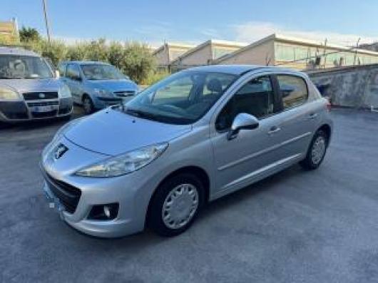 usato PEUGEOT 207