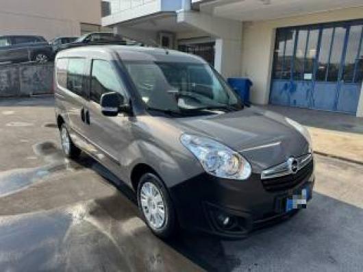 usato OPEL Combo