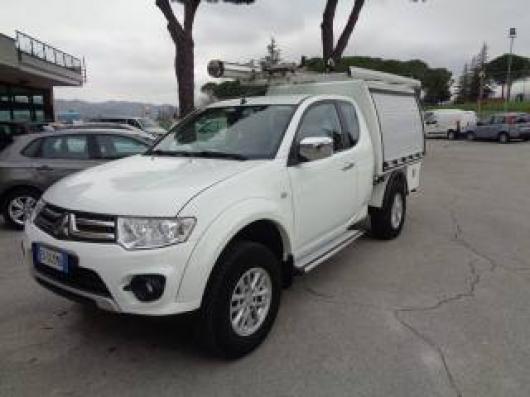 usato MITSUBISHI L200