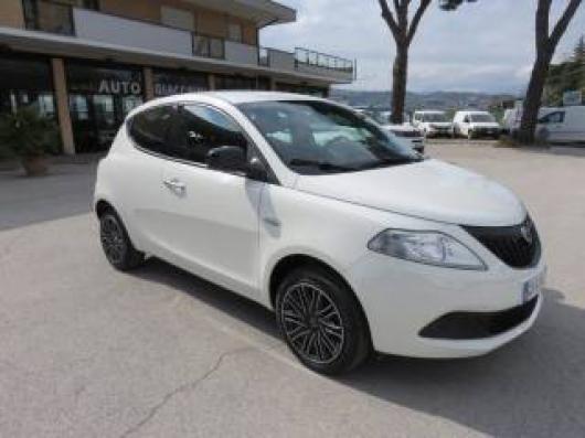 usato LANCIA Ypsilon