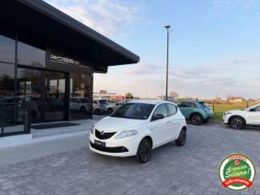 usato LANCIA Ypsilon