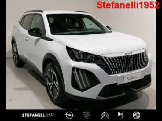 nuovo PEUGEOT 2008