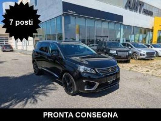 usato PEUGEOT 5008