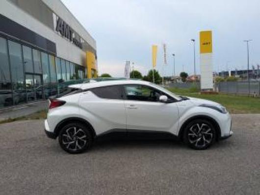 usato TOYOTA C HR