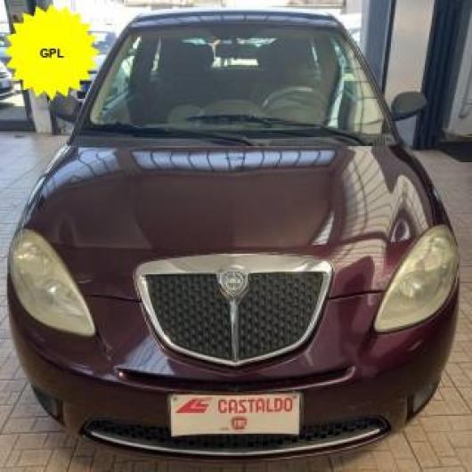 usato LANCIA Ypsilon