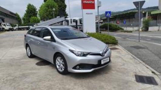 usato TOYOTA Auris