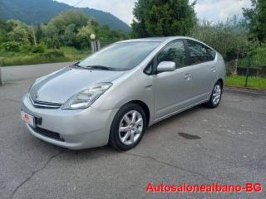 usato TOYOTA Prius