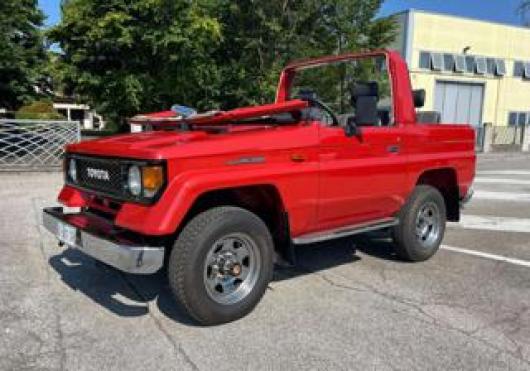usato TOYOTA Land Cruiser