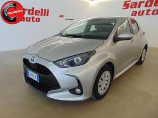 usato TOYOTA Yaris