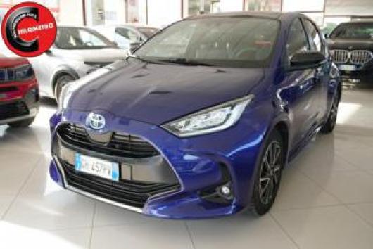 usato TOYOTA Yaris