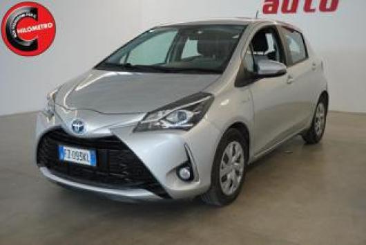 usato TOYOTA Yaris