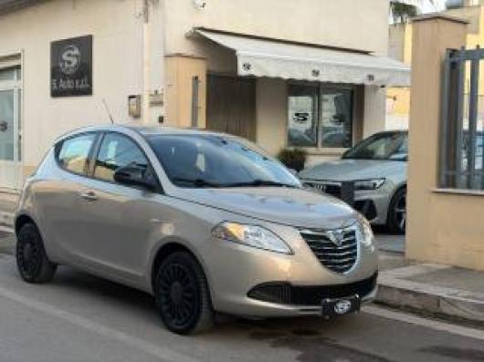 usato LANCIA Ypsilon
