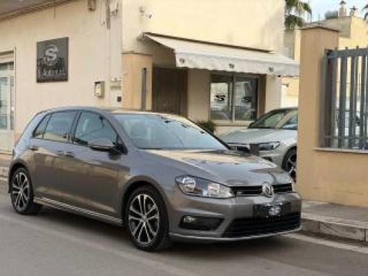 usato VOLKSWAGEN Golf