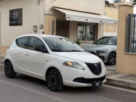 usato LANCIA Ypsilon