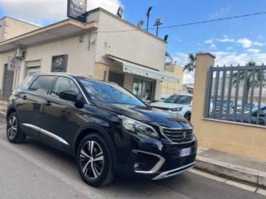 usato PEUGEOT 5008